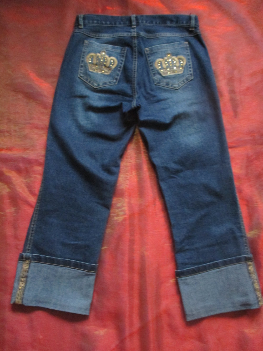 NEU Kronen Stickerei Strass Brokat Dreiviertel Stiefel Capri 7/8 Jeans Hose 