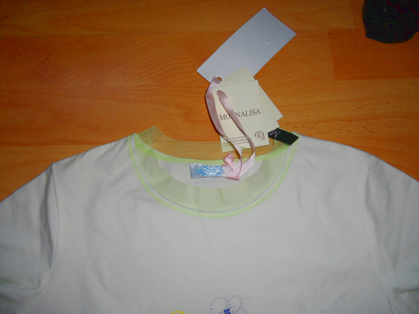 Neu- Monnalisa - zauberhaftes T-Shirt Gr.130cm