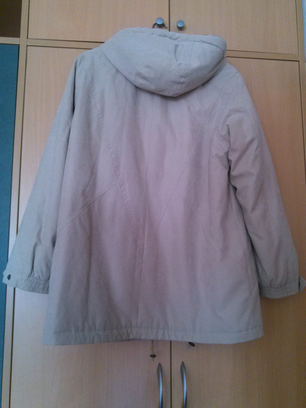 Sehr schöne,gefütterte Winterjacke in Gr . 40