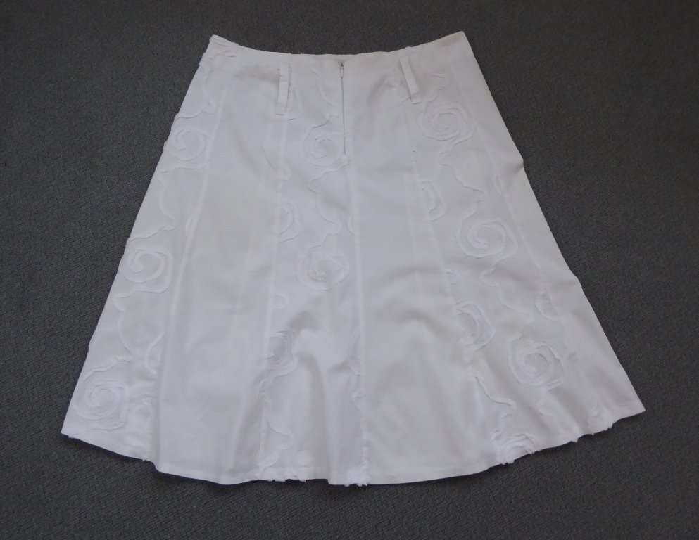 Weißer Sommerrock aus Baumwolle
