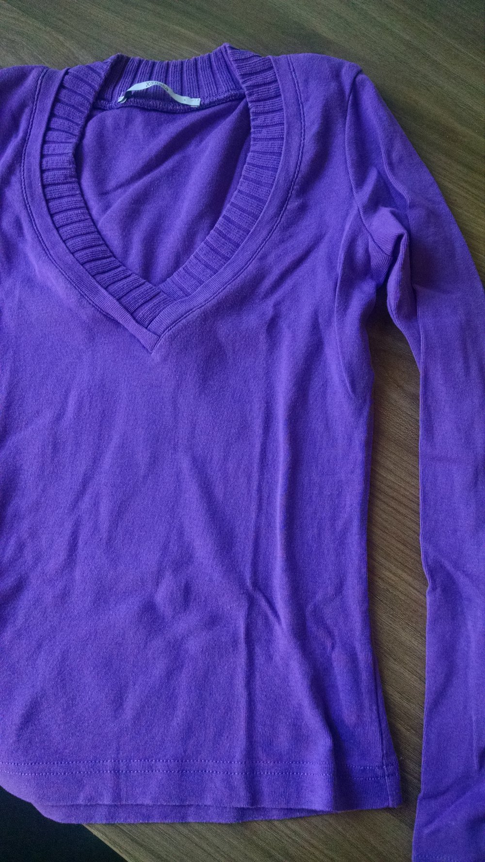 Lila Langarmshirt mit tollem Kragen