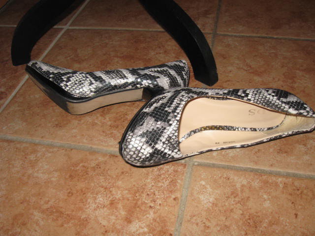 *** Pumps in Schlangen Optik ***