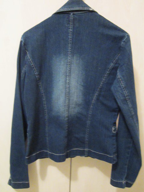Exclusive Jeansjacke mit apartem Blickfang
