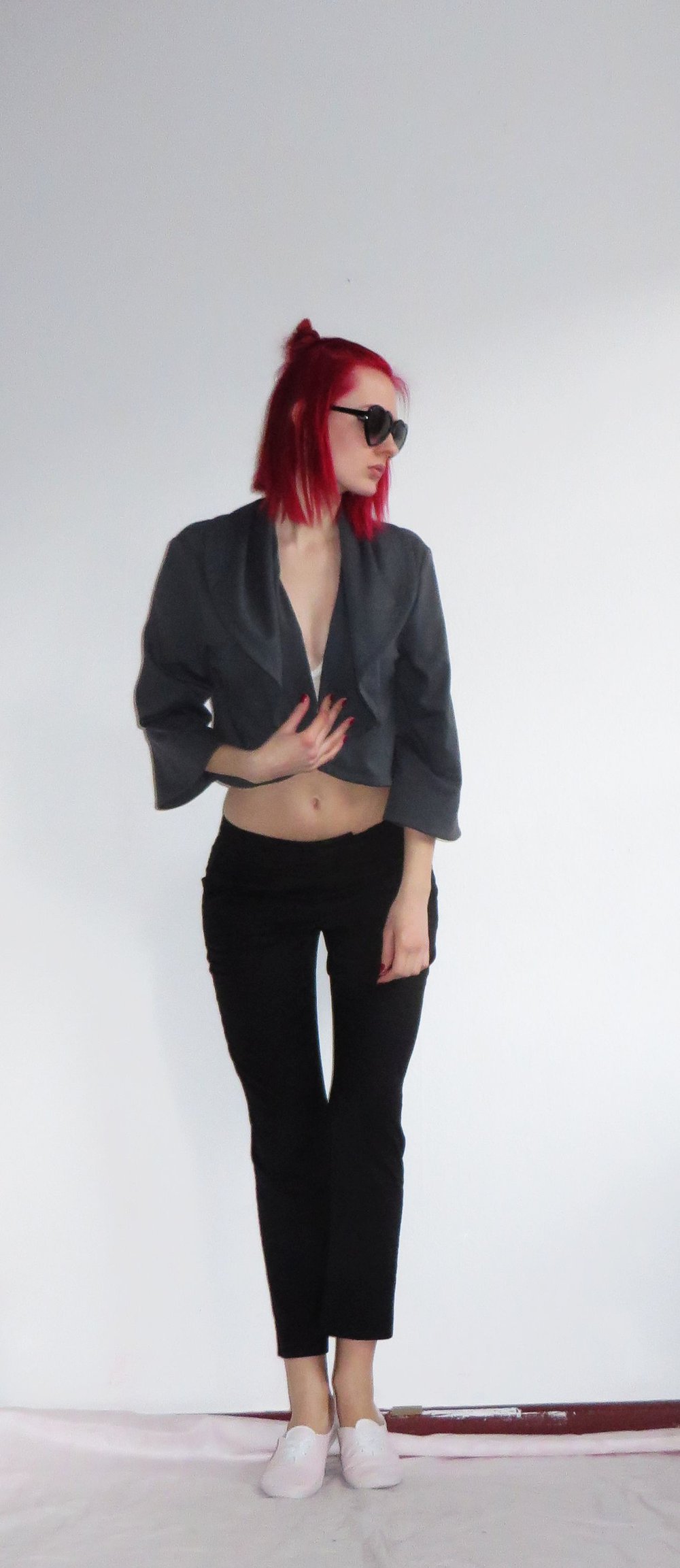 Postapokalyptisches Kurzjäckchen Gr. onesize anthrazit riesiger Kragen Cardigan