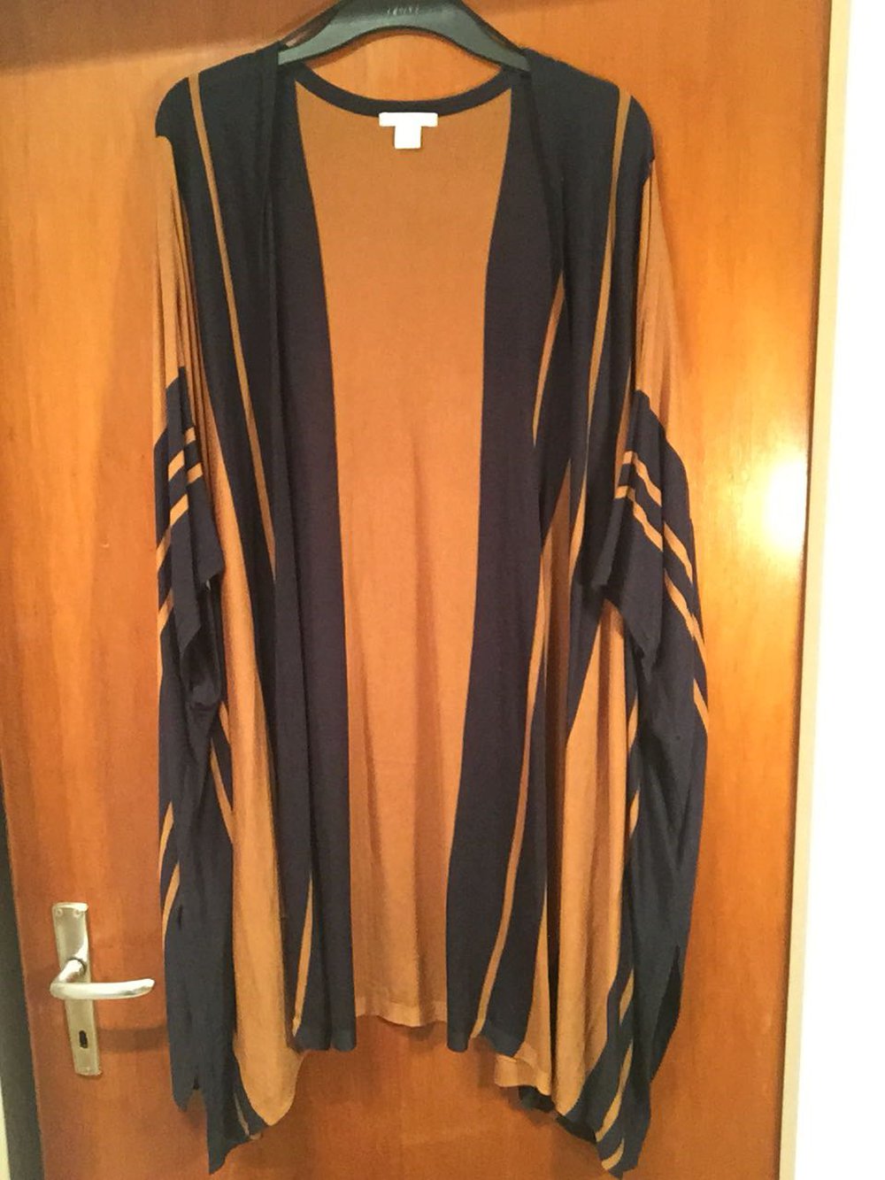 Feinstrick Jacke NEU