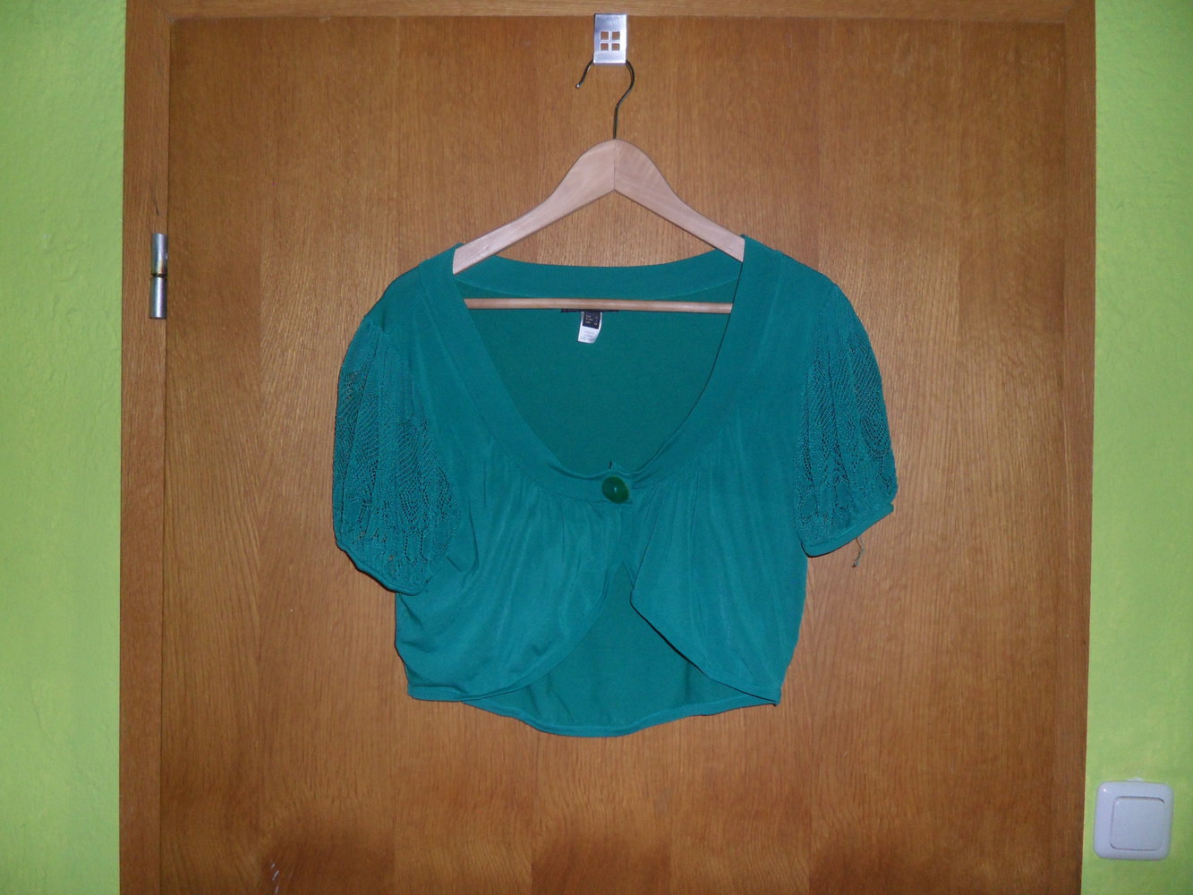 Bolero mit kurzen Ärmeln