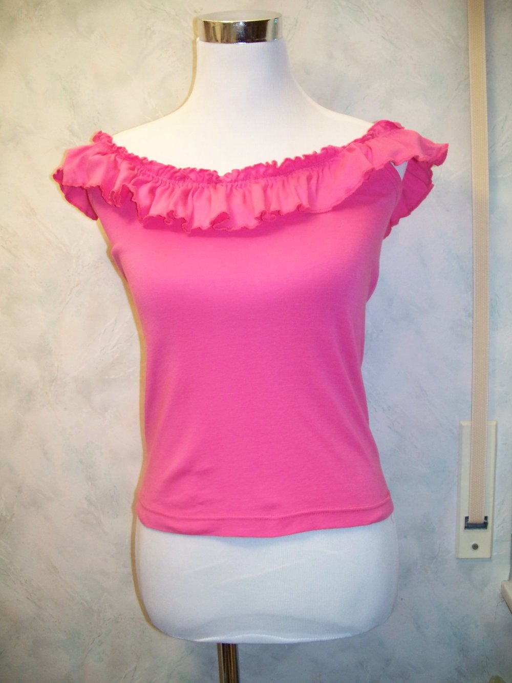 Top Shirt rosa schulterfrei off-shoulder mit Rüschen im Boho-Style Gr. 34/ 36