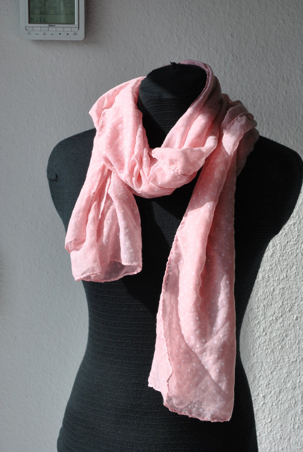 Schal rosa mit weissen Pünktchen Punkten Dots