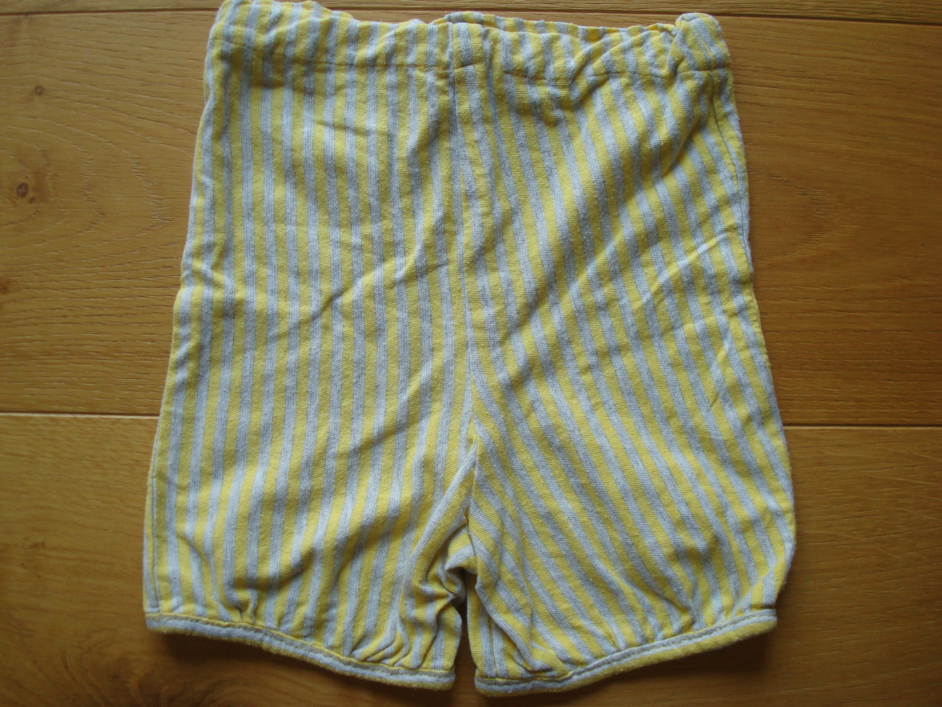süßes Sommerset T-Shirt und kurze Hose Gr. 68/74 für Mädchen