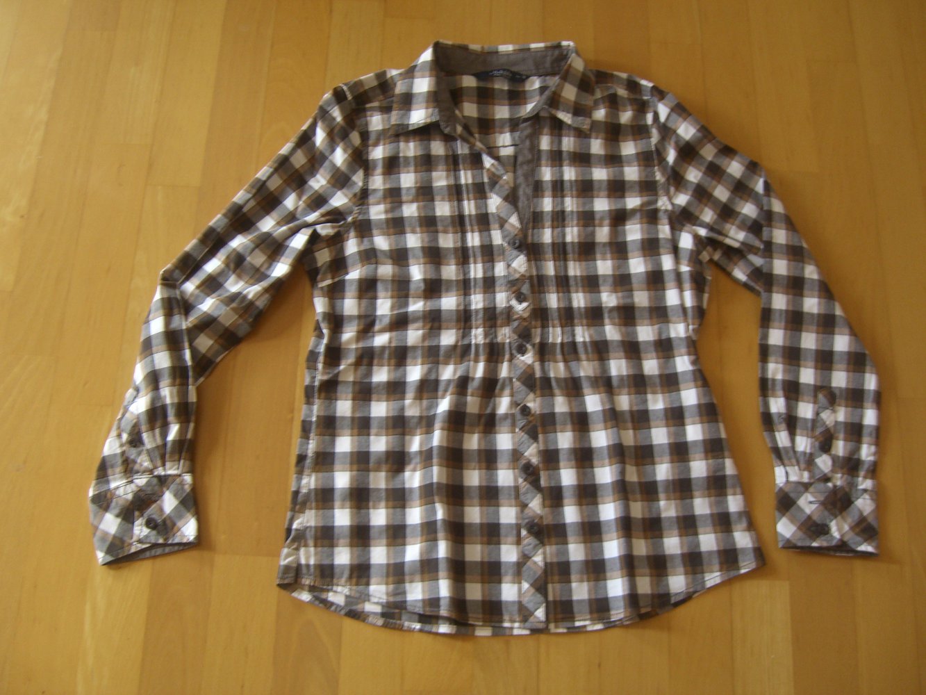 Hübsche karierte Bluse