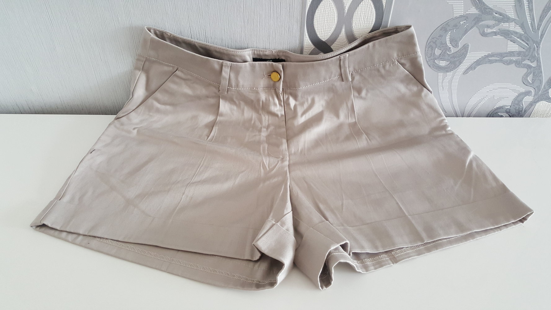 Crean Beige Shorts Hose 42 - L / XL Neu