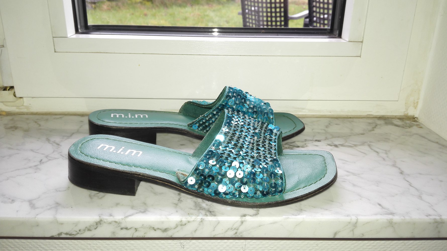Sandalen mit Pailetten, türkis