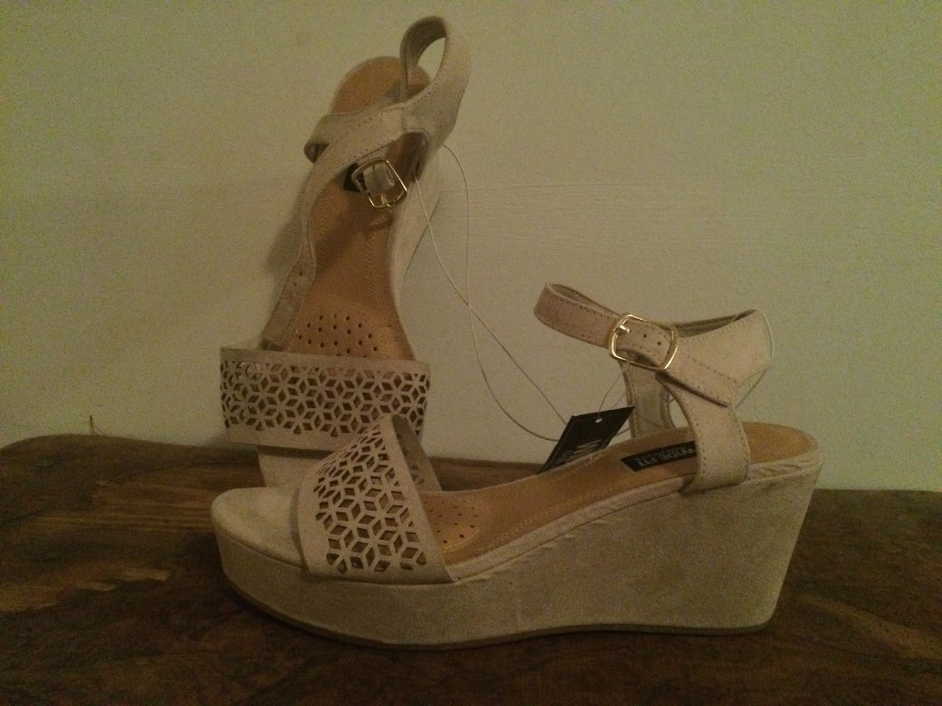 Wedges Sandalen beige nude Wildlederoptik