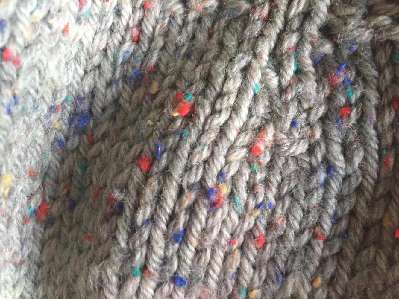 niedliche Ballonmütze, grau mit bunt, Handarbeit #diy