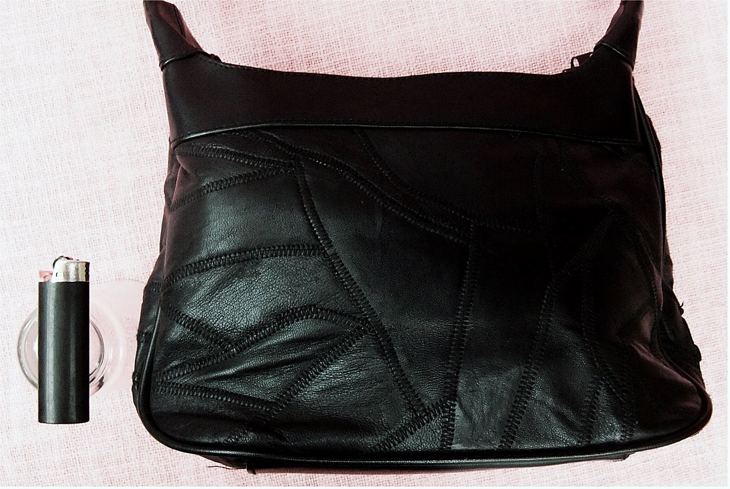 Vintage-Damen-Umhänge-Tasche / Handtasche schwarz von Lekitha Paris