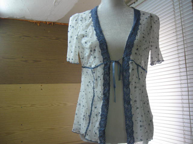 *** Verspielt ~ Süß ~ Spitze ~ Bluse ***