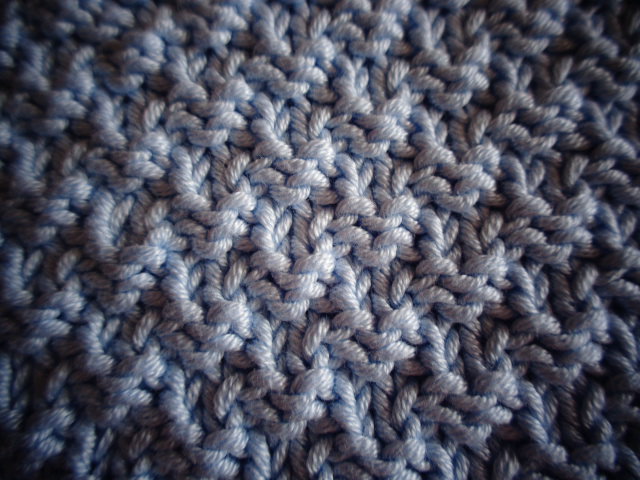 #Crop - Top, Top, Stricktop, Kurztop, Kurzstricktop, ca. Gr. XXS/XS bzw. ca Gr. 32/34, hellblau, Handarbeit