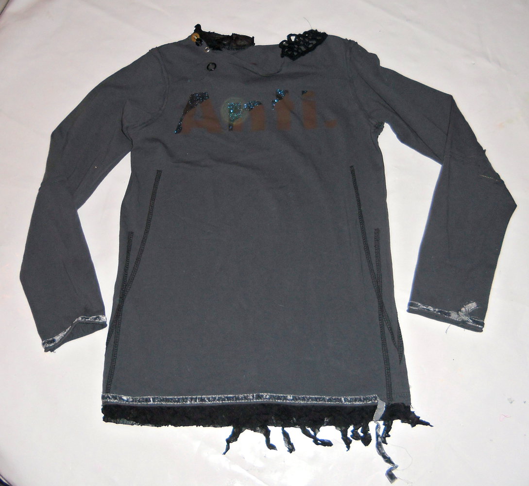 Ragazza- cooles Langarmshirt Gr.140, passt länger  