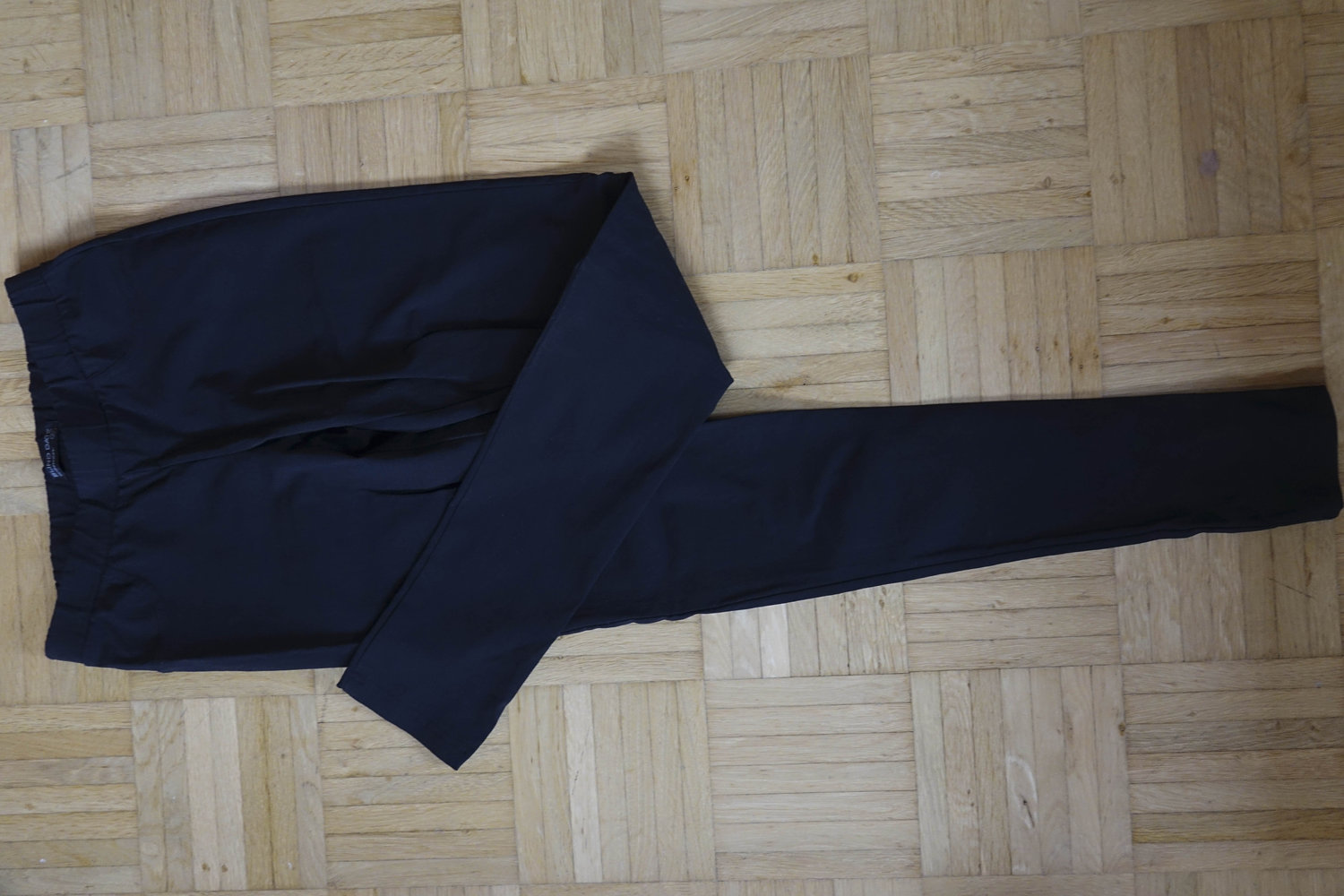 Schwarze Stretchhose