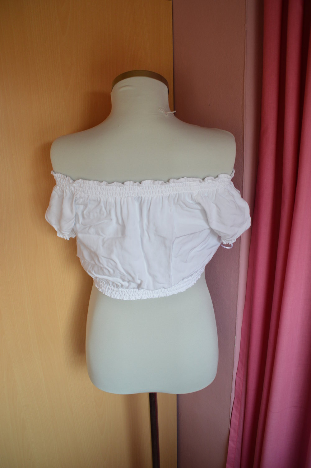 H&M Divided Off Shoulder Crop Top Carmen Stil weiß TOP schulterfrei bauchfrei #Blogger #Must Have