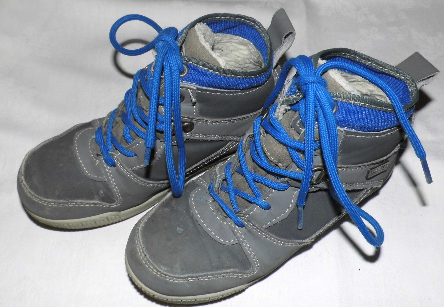 Winterschuhe / Schnürschuhe / Zwillinge