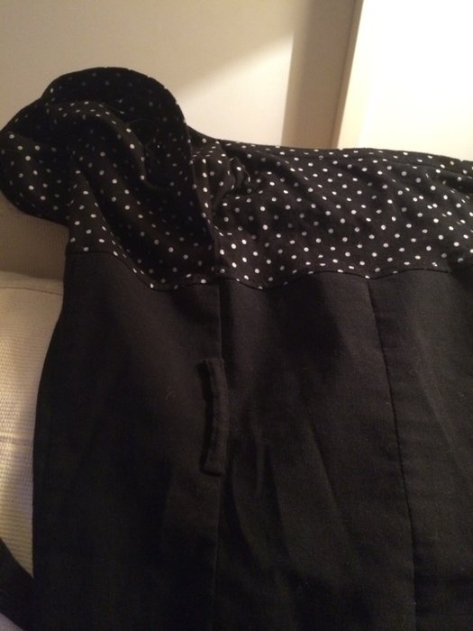 gepunktetes Kleid schwarz weiß