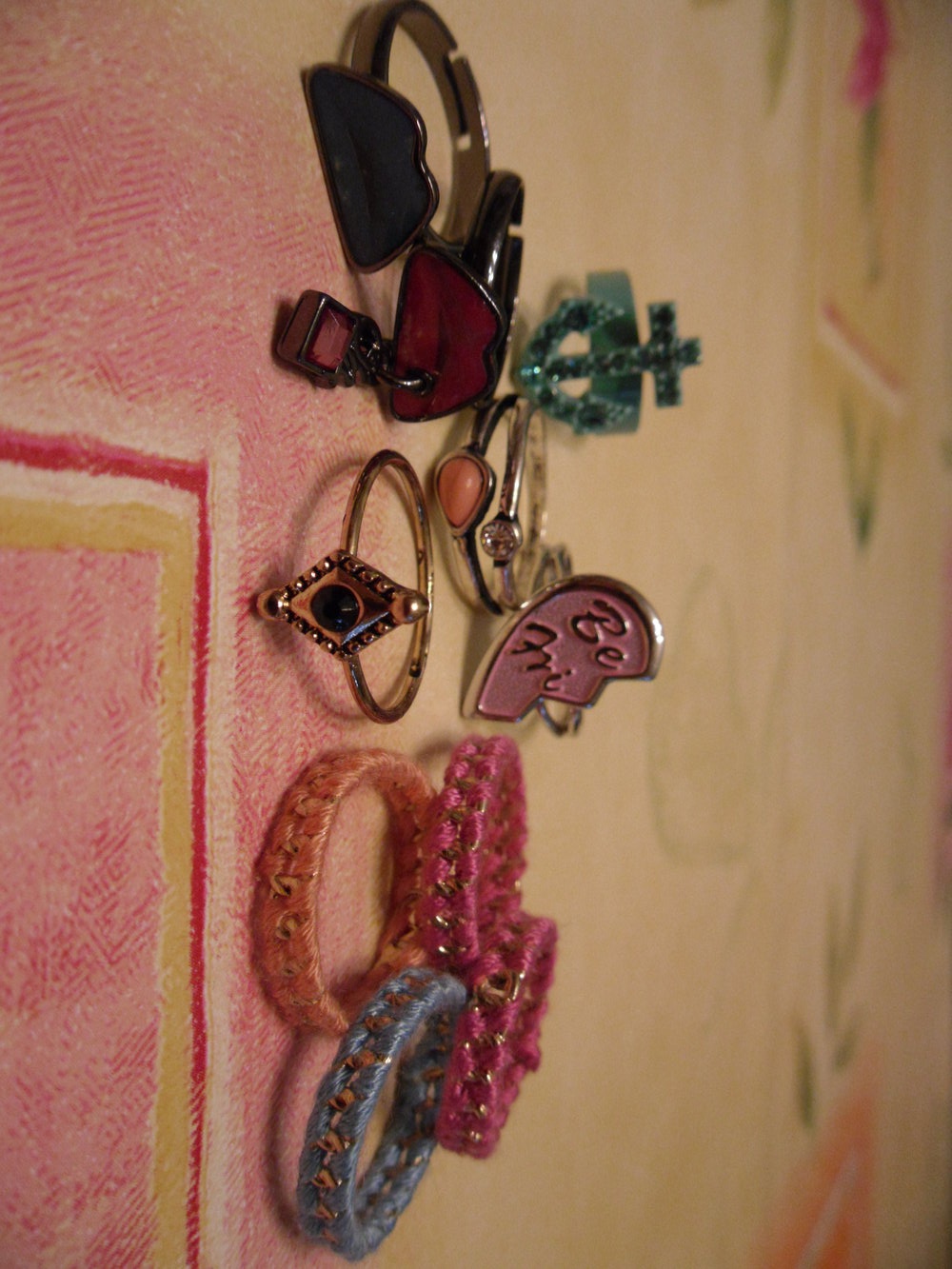 Verschiedene Modeschmuckringe