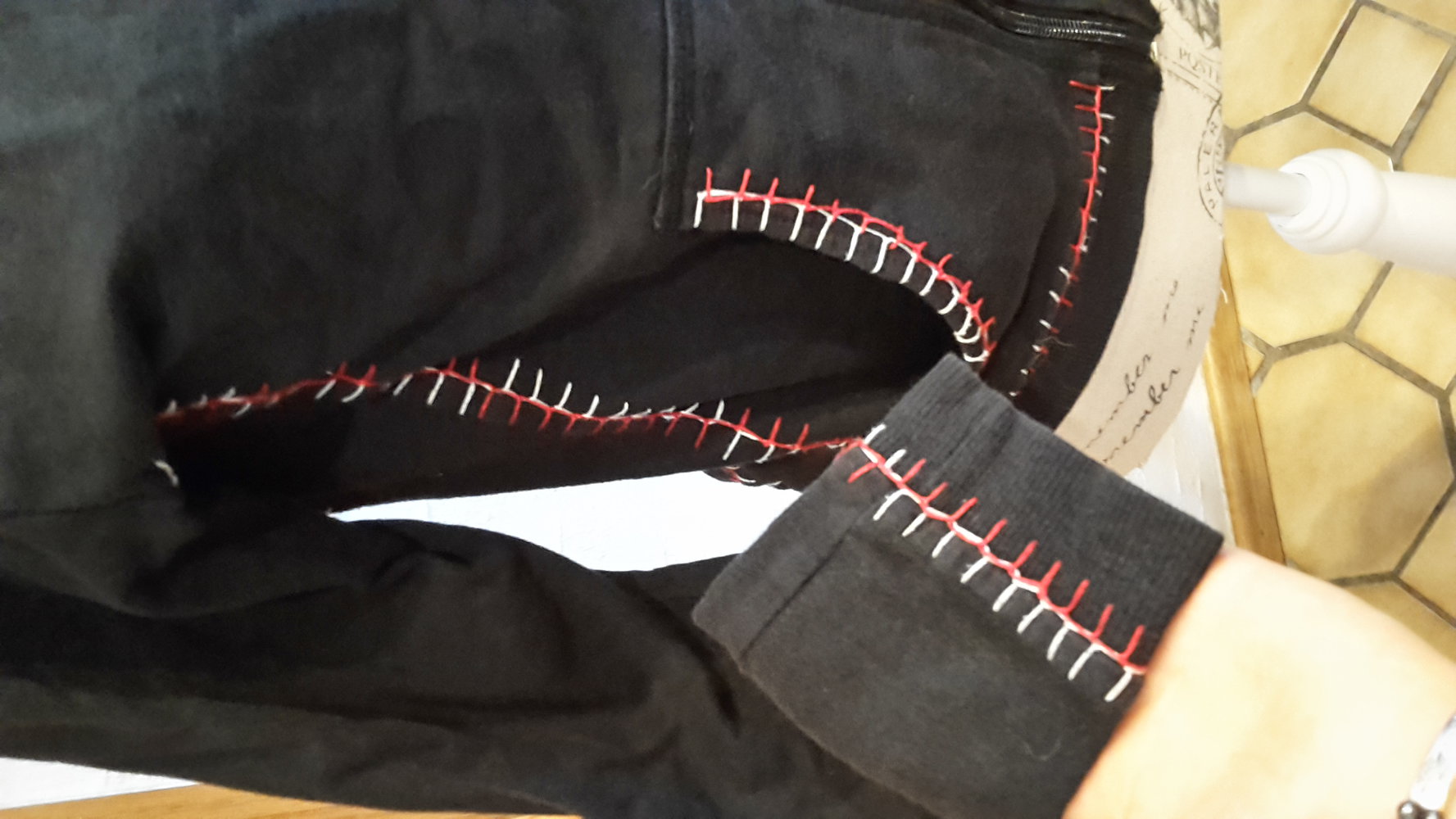 Zippjacke Totenkopf + Rose 