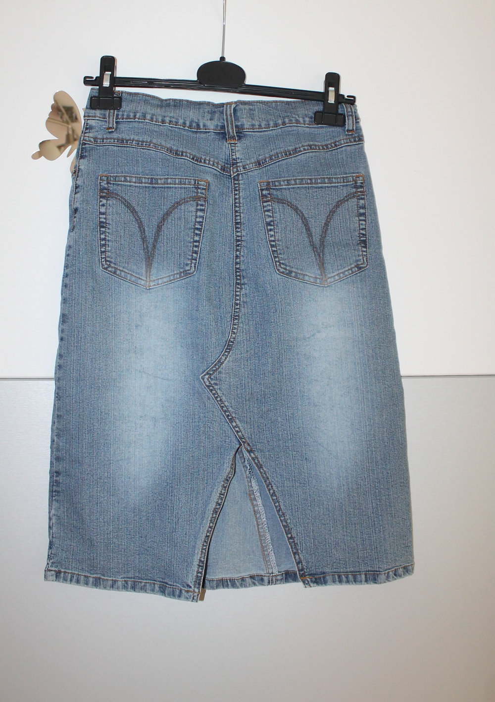schöner, knielanger Jeansrock von New Yorker