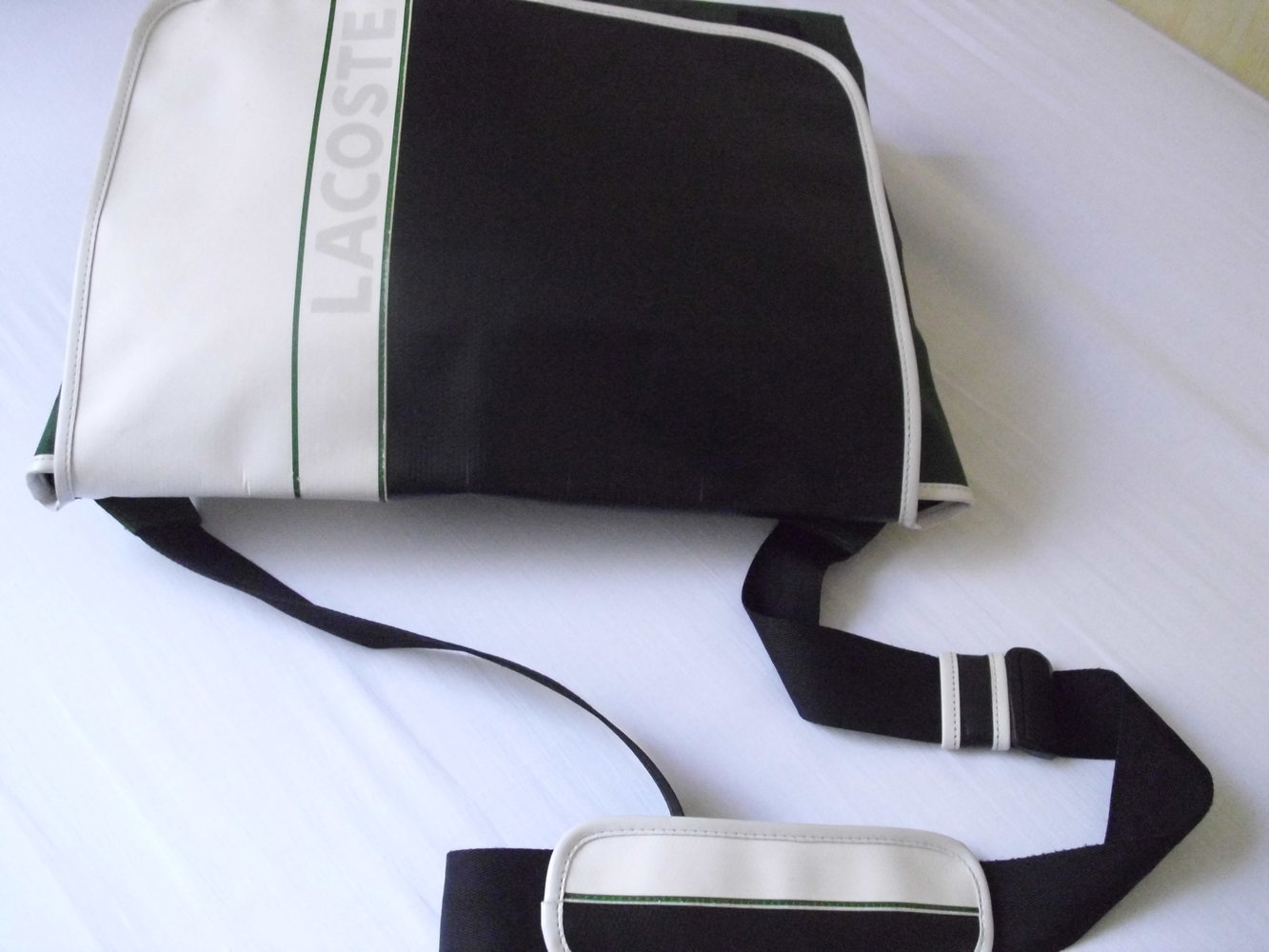 Original Lacoste Messenger Bag Messengertasche NEU