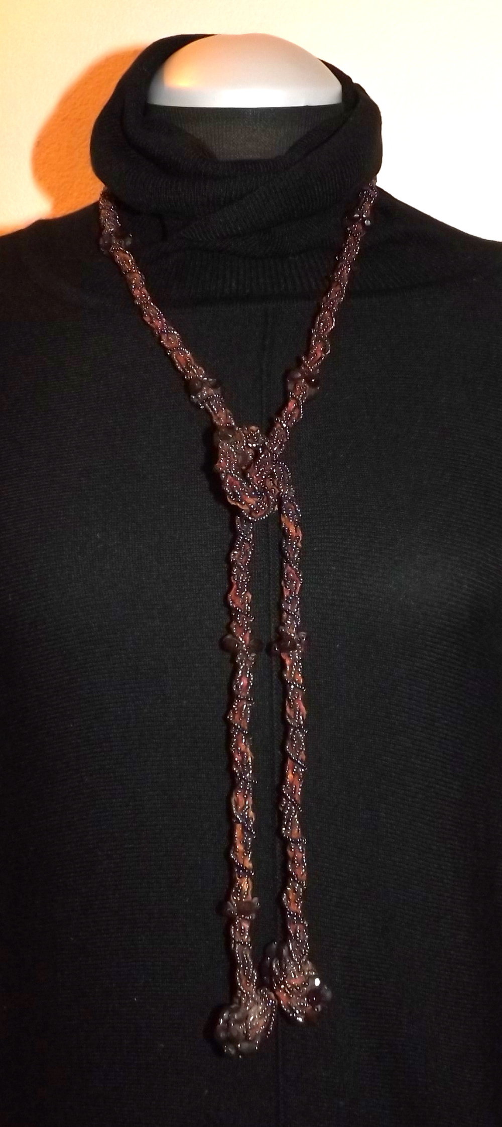 Halsschmuck - Kette - Glasperlen & Perlchen - weinrot