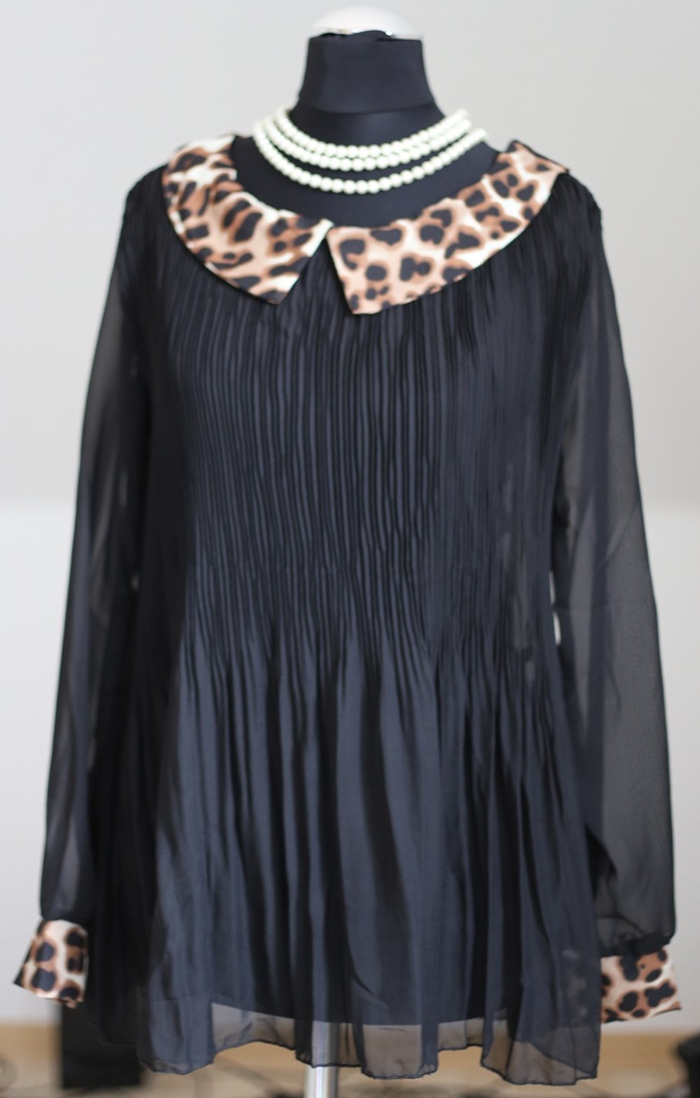 Schwarze Leo Bluse XS
