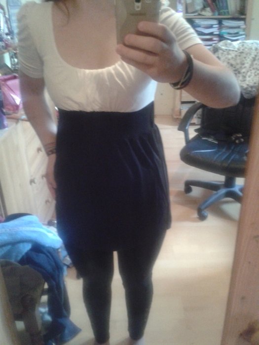 T-Shirt/Kleid schwarz weiß gerafft Gürtel