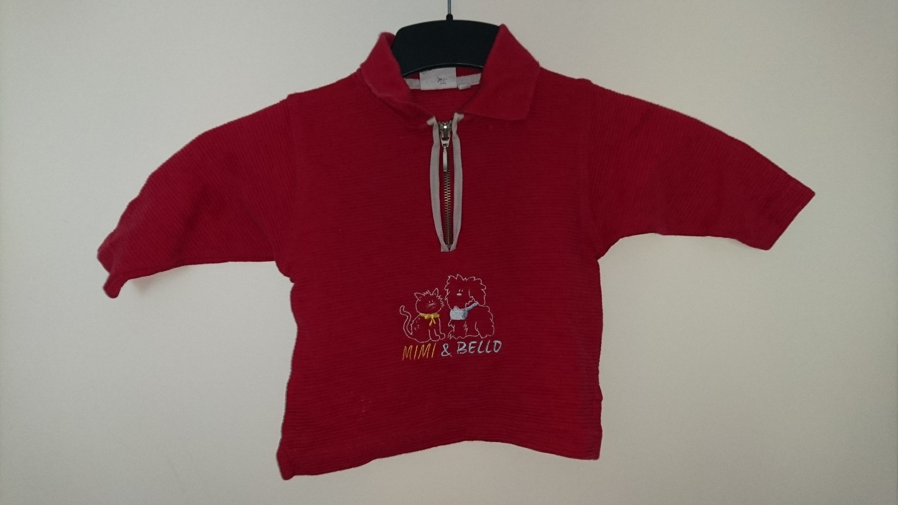 Roter Pullover Gr. 74