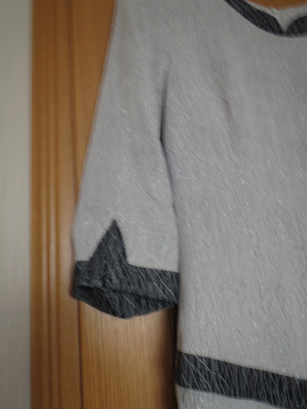 Kleid, lang, Gr.42, silber-grau