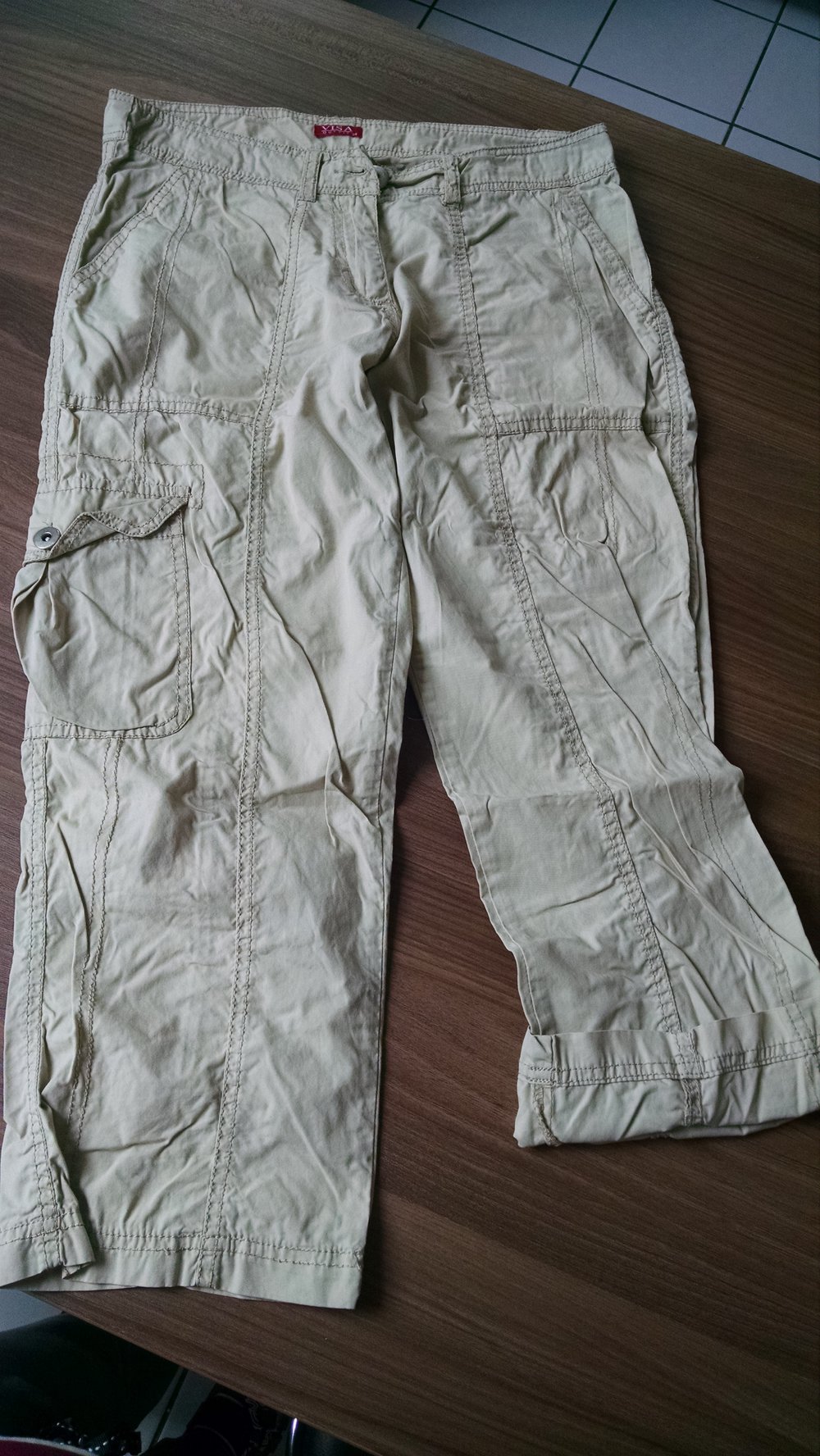 Cargo Caprihose Gr. 36 in beige