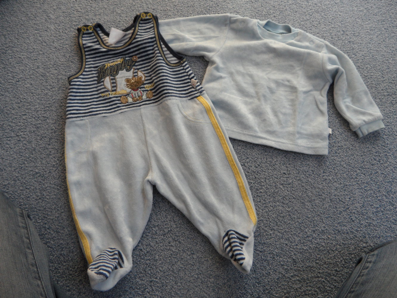 Liegelind megasüßer Nicki-Strampler zweiteilig