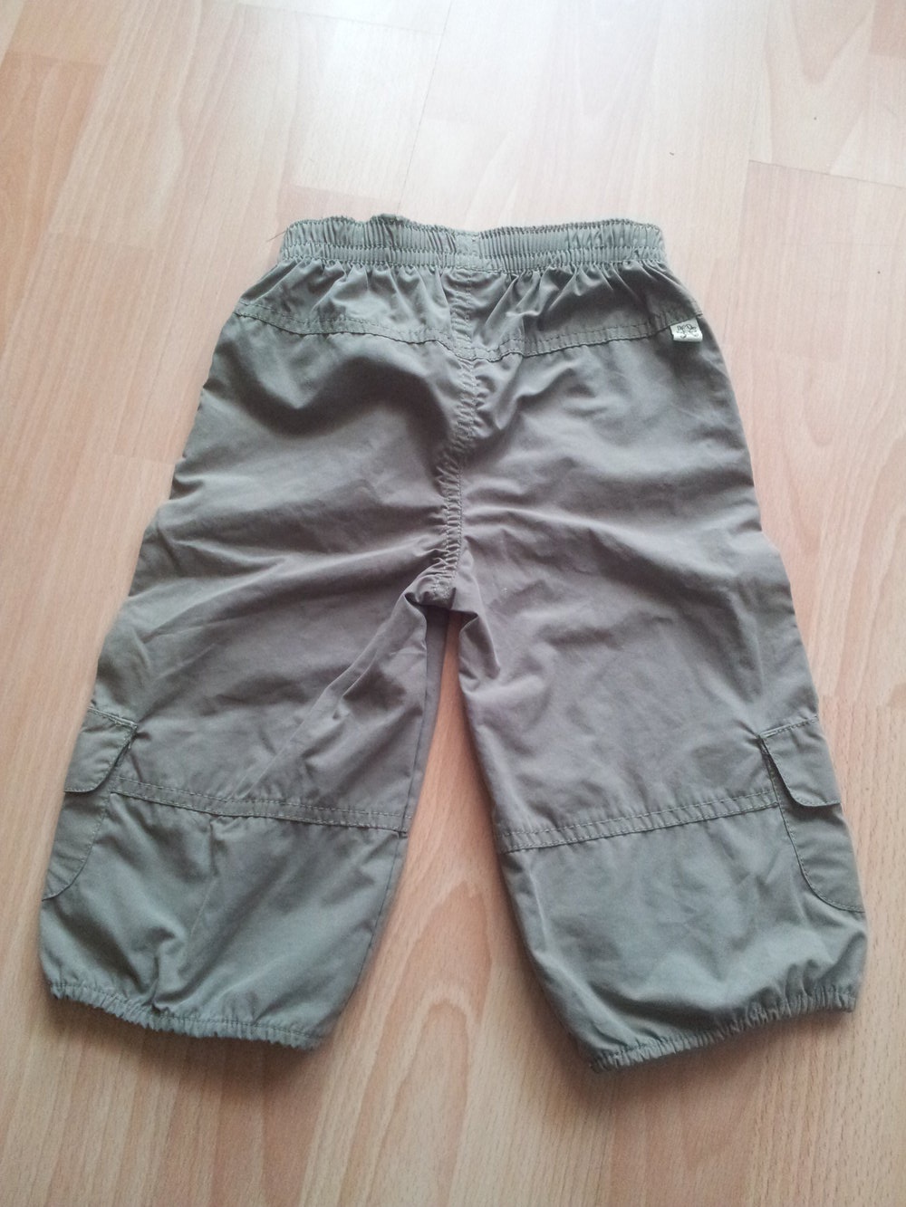 Hose Stoffhose khaki Blumen Gr. 80