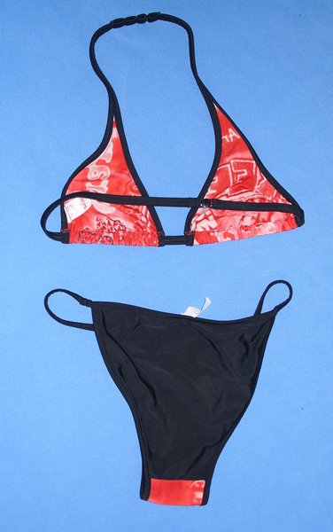 Triangel-Bikini in schwarz-rot