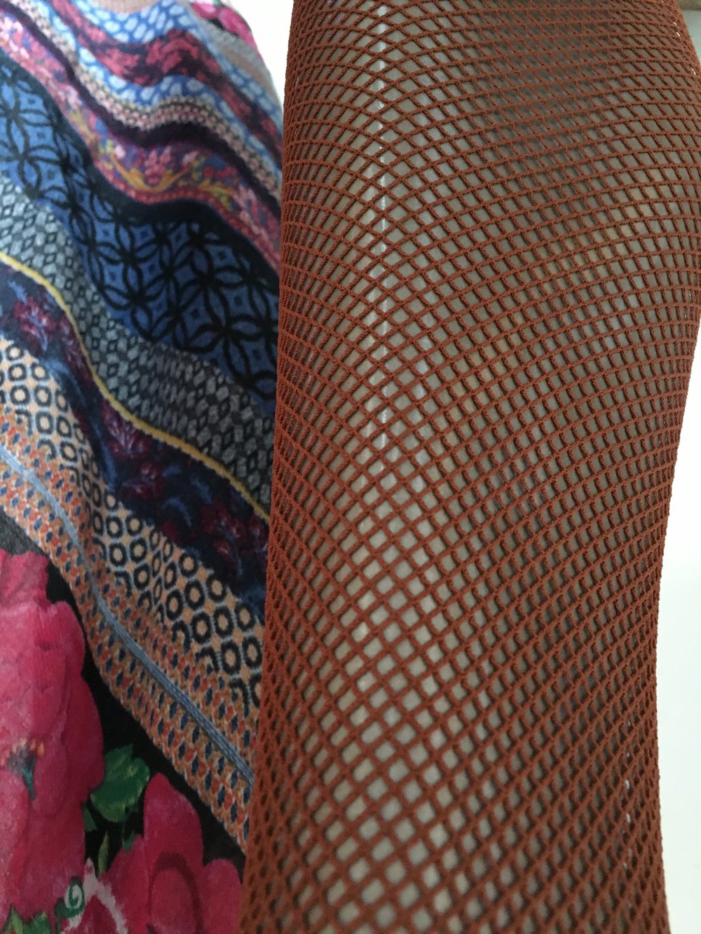 Professionelle Netzstrumpfhosen ohne Naht von Capezio (Ballett, Latin)