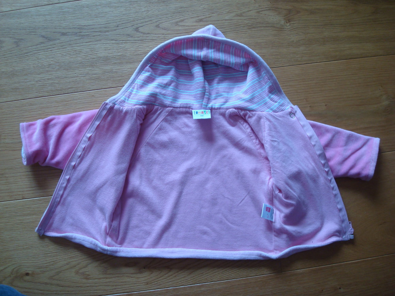 süße kuschelige Sweatjacke Gr. 62