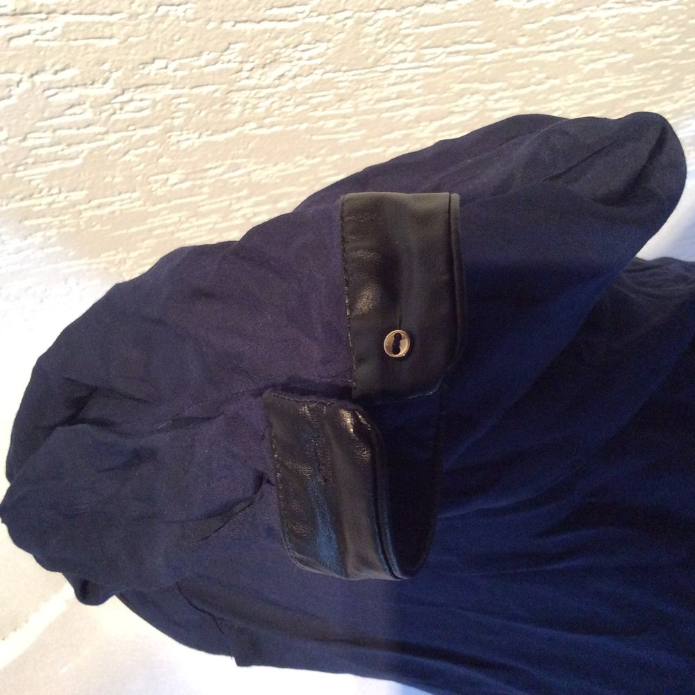 Zara Women Bluse  Größe S dunkelblau transparent mit Ledereinsatz Lederimitat sehr sehr guter bis neuwertiger Zustand 