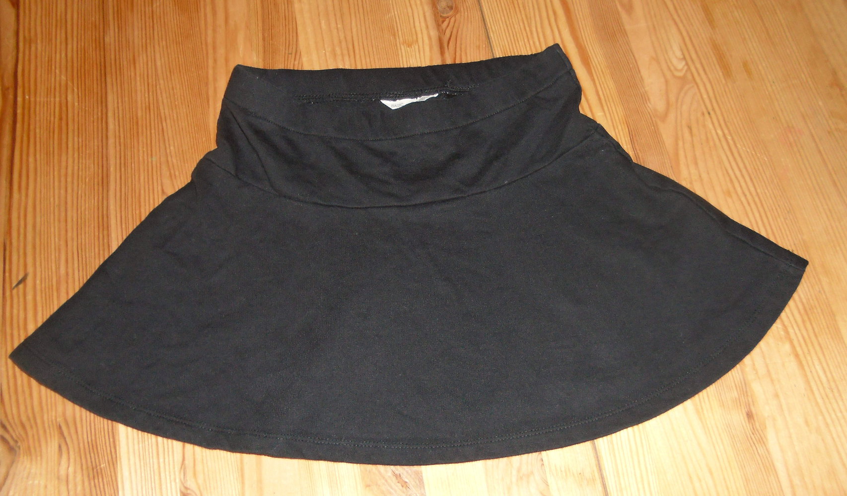 H&M- schwarzes Sweatröckchen Gr.146/152 ab 140  