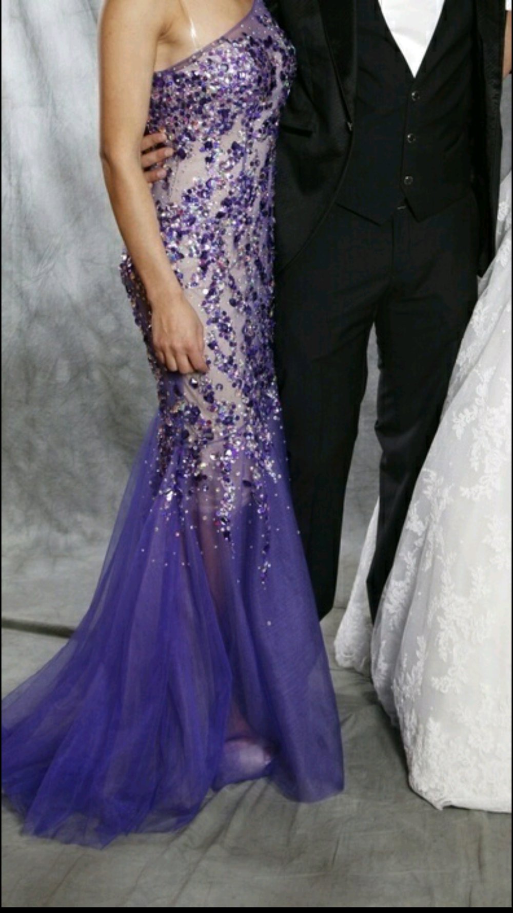 Funkelndes Abendkleid von Jovani Alyce Swarovski Steine