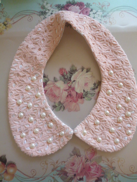 Perlen Kragen rose neu