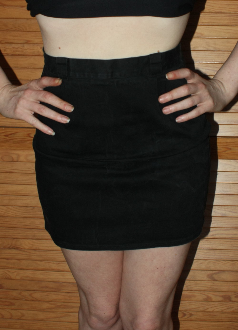 Eng anliegender schwarzer Jeansrock, Gr. 38, High Waist