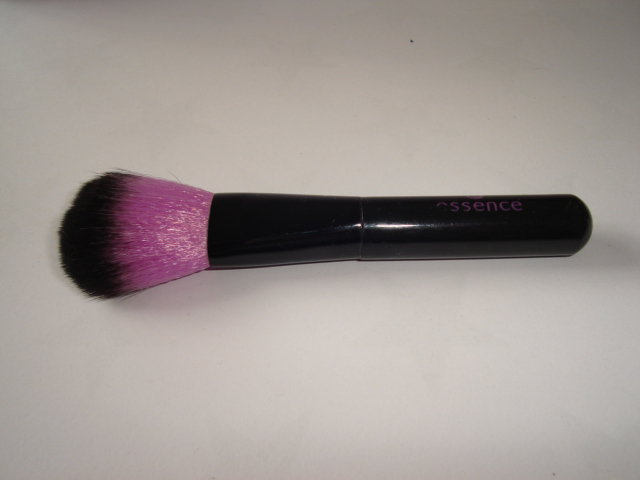 Essence Puderpinsel Neuwertig 