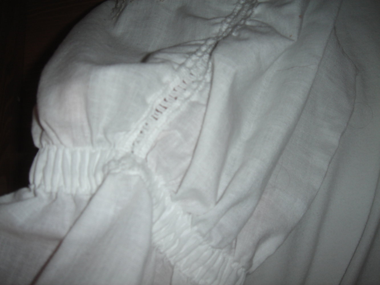 zauberhafte trachtenbluse gr.44 mit stickerei und puffärmeln