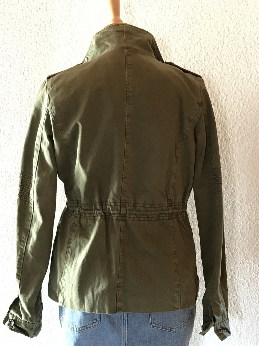 NEU Parka mit goldfarbigen Nieten | ZARA | Gr. XS | Khaki Oliv | mit Etikett