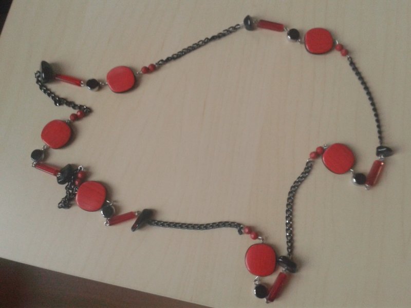 Halskette rot schwarz Holz
